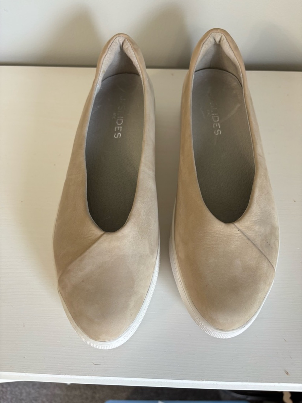 J/SLIDES Felecia Nubuck Platform Slip-On Sneakers Taupe Size 8 - Picture 2 of 9